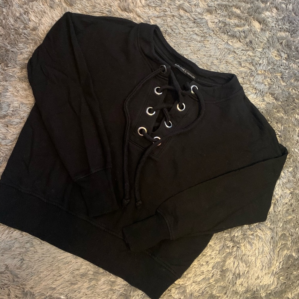 Crop top tie sweatshirt